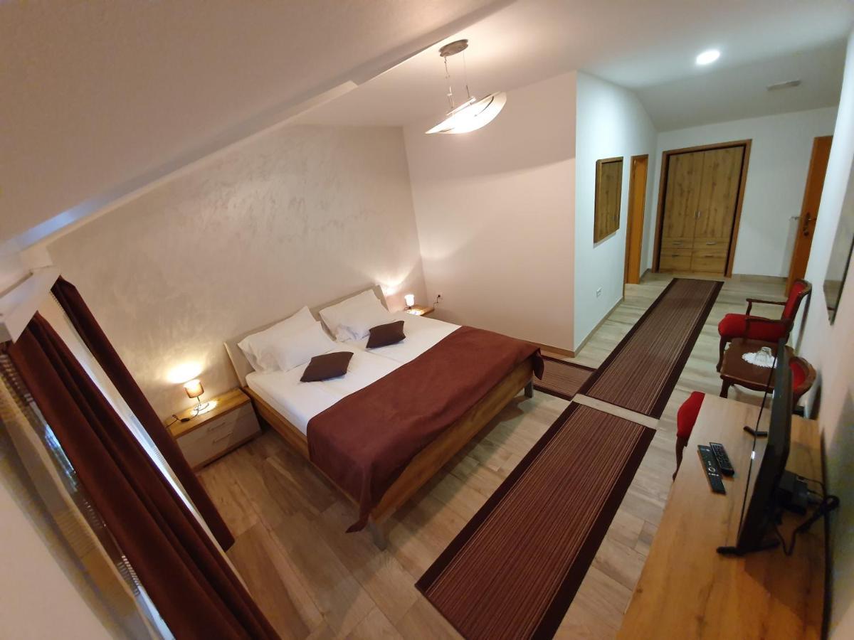 Restaurant And Rooms Kotlar Kobarid Exterior photo